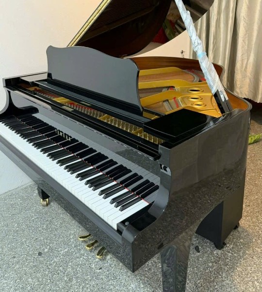 Grand Kawai RX2A like new